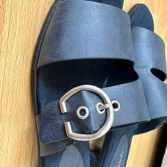 Easy Street Women's Viviana Heeled Sandals Navy Slip On Padded Insole Size 11 - Picture 6 of 10